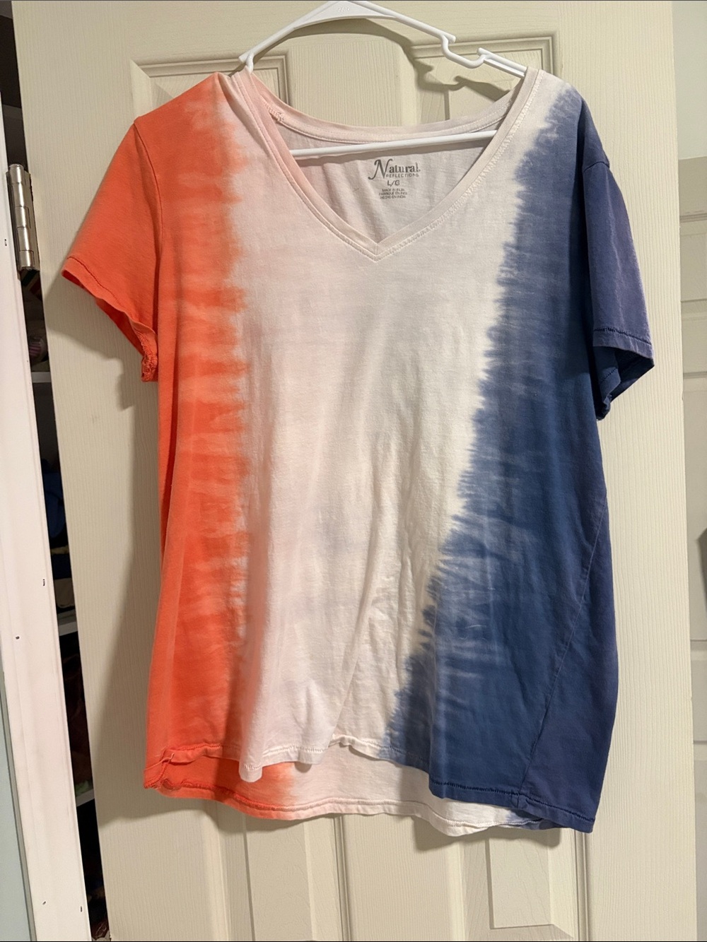 Natural Life Women's Tie-Dye V-Neck Tee in Coral, White & Navy